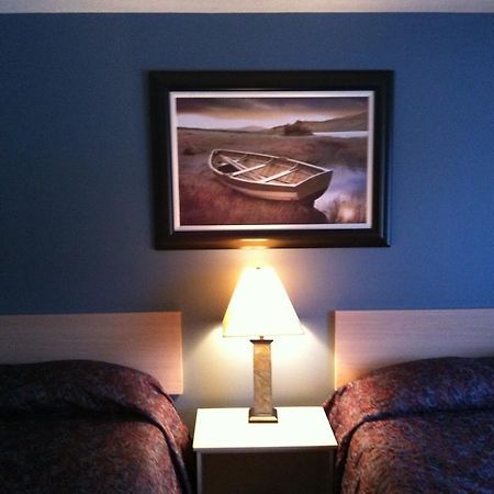 The Walla Walla Inn Rainy River Exterior photo